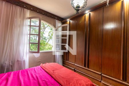 Casa de condomínio à venda com 230m², 3 quartos e 2 vagas Casa de condomínio à venda com 230m², 3 quartos e 2 vagasSuíte