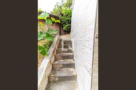 Casa de condomínio à venda com 230m², 3 quartos e 2 vagas Casa de condomínio à venda com 230m², 3 quartos e 2 vagasÁrea externa