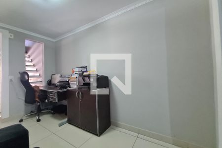 Escritório de casa para alugar com 3 quartos, 225m² em Conjunto Habitacional Barreira Grande, São Paulo