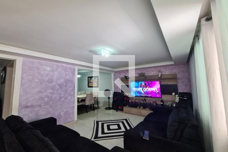 Sala de casa para alugar com 3 quartos, 225m² em Conjunto Habitacional Barreira Grande, São Paulo