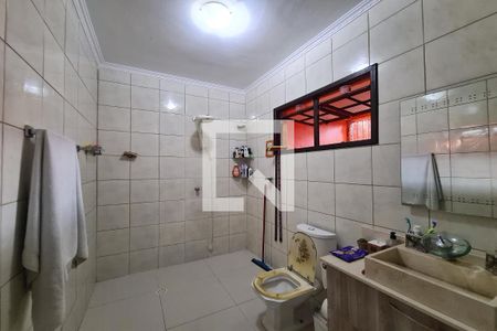 Casa para alugar com 225m², 3 quartos e 2 vagasBanheiro da Suíte 2