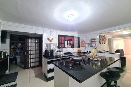 Casa para alugar com 225m², 3 quartos e 2 vagasCozinha