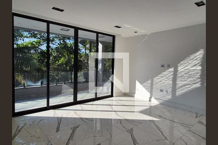 Casa de condomínio à venda com 1200m², 6 quartos e 4 vagas Casa de condomínio à venda com 1200m², 6 quartos e 4 vagasSuite 1