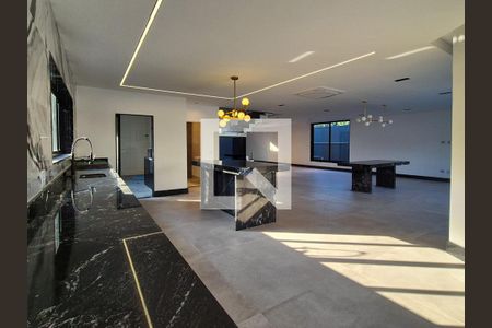 Casa de condomínio à venda com 1200m², 6 quartos e 4 vagas Casa de condomínio à venda com 1200m², 6 quartos e 4 vagasCozinha