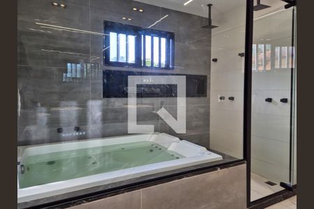 Casa de condomínio à venda com 1200m², 6 quartos e 4 vagas Casa de condomínio à venda com 1200m², 6 quartos e 4 vagasBanheiro da suíte 2