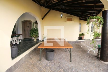 Casa de condomínio para alugar com 750m², 4 quartos e 5 vagas Casa de condomínio para alugar com 750m², 4 quartos e 5 vagasPlayground