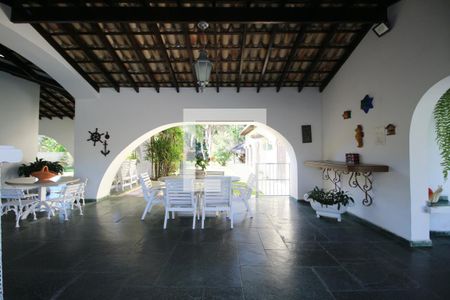 Casa de condomínio para alugar com 750m², 4 quartos e 5 vagas Casa de condomínio para alugar com 750m², 4 quartos e 5 vagasArea comum