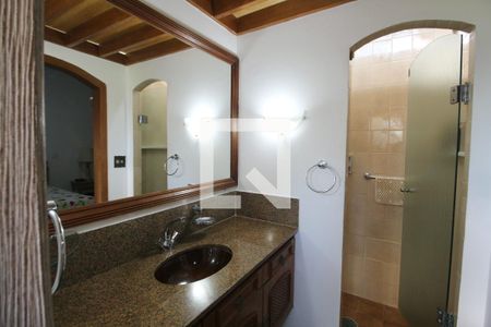 Casa de condomínio para alugar com 750m², 4 quartos e 5 vagas Casa de condomínio para alugar com 750m², 4 quartos e 5 vagasBanheiro Suíte