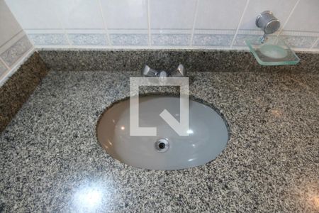 Casa de condomínio para alugar com 750m², 4 quartos e 5 vagas Casa de condomínio para alugar com 750m², 4 quartos e 5 vagasLavabo 2