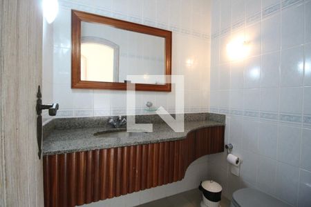 Casa de condomínio para alugar com 750m², 4 quartos e 5 vagas Casa de condomínio para alugar com 750m², 4 quartos e 5 vagasLavabo 2