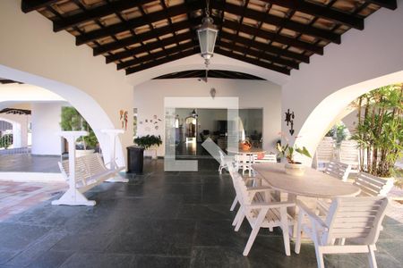 Casa de condomínio para alugar com 750m², 4 quartos e 5 vagas Casa de condomínio para alugar com 750m², 4 quartos e 5 vagasArea comum