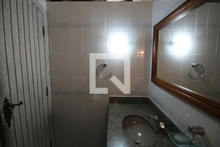 Casa de condomínio para alugar com 750m², 4 quartos e 5 vagas Casa de condomínio para alugar com 750m², 4 quartos e 5 vagasLavabo 2