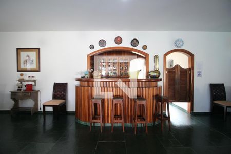 Casa de condomínio para alugar com 750m², 4 quartos e 5 vagas Casa de condomínio para alugar com 750m², 4 quartos e 5 vagasSala 2