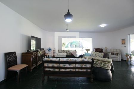 Casa de condomínio para alugar com 750m², 4 quartos e 5 vagas Casa de condomínio para alugar com 750m², 4 quartos e 5 vagasSala 2