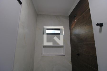 Área do chuveiro banheiro da suíte 1 de casa à venda com 4 quartos, 272m² em Jardim Ernestina, São Paulo
