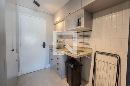 Cozinha de kitnet/studio para alugar com 1 quarto, 25m² em Consolação, São Paulo