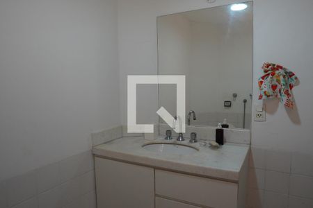 Banheiro de apartamento à venda com 1 quarto, 100m² em Pinheiros, São Paulo