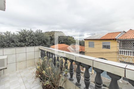 Sacada de casa à venda com 4 quartos, 240m² em Jardim Maringa, São Paulo