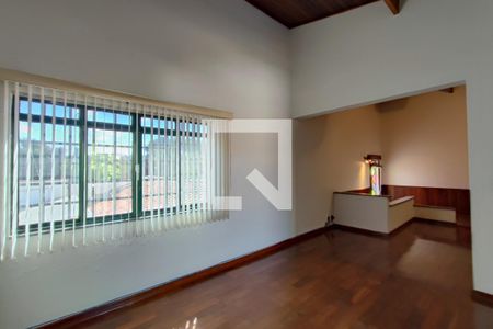 Sala de TV de casa para alugar com 3 quartos, 255m² em Parque da Figueira, Campinas