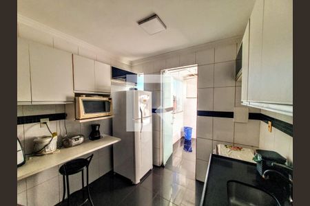Apartamento à venda com 120m², 3 quartos e 2 vagas Apartamento à venda com 120m², 3 quartos e 2 vagasCozinha