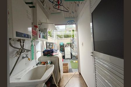 Apartamento à venda com 148m², 3 quartos e 1 vaga Apartamento à venda com 148m², 3 quartos e 1 vagaÁrea de Serviço