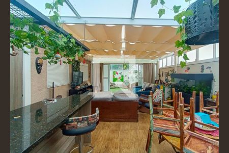 Apartamento à venda com 148m², 3 quartos e 1 vaga Apartamento à venda com 148m², 3 quartos e 1 vagaVaranda gourmet e Cozinha