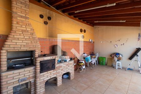 Casa à venda com 200m², 3 quartos e 2 vagasChurrasqueira