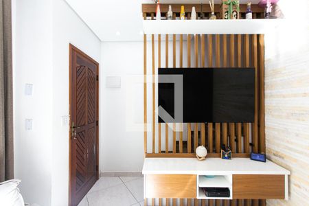 Sala de casa de condomínio para alugar com 2 quartos, 62m² em Vila Esperança, São Paulo