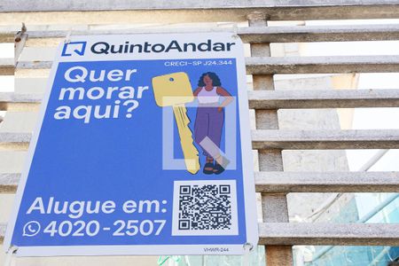 Casa de condomínio para alugar com 62m², 2 quartos e 1 vaga Casa de condomínio para alugar com 62m², 2 quartos e 1 vagaFachada - Placa