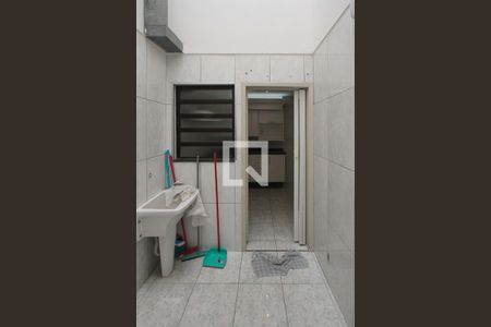 Casa de condomínio à venda com 130m², 3 quartos e 2 vagas Casa de condomínio à venda com 130m², 3 quartos e 2 vagasÁrea de Serviço