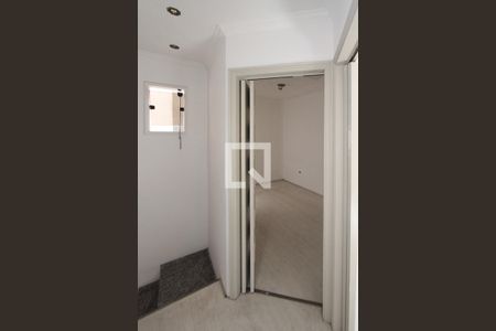 Casa de condomínio à venda com 130m², 3 quartos e 2 vagas Casa de condomínio à venda com 130m², 3 quartos e 2 vagasCorredor