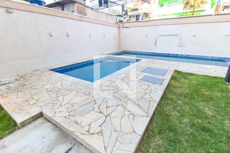 Apartamento à venda com 35m², 2 quartos e sem vaga Apartamento à venda com 35m², 2 quartos e sem vagaPiscina