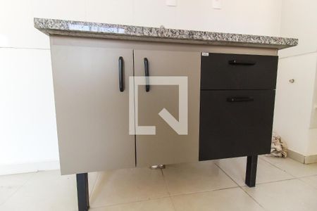 Apartamento à venda com 35m², 2 quartos e sem vaga Apartamento à venda com 35m², 2 quartos e sem vagaCozinha e Área de Serviço