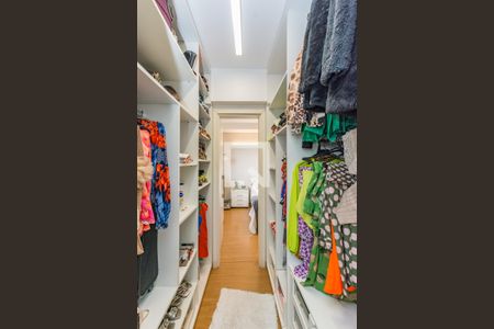 Apartamento à venda com 142m², 4 quartos e 3 vagasCloset Quarto
