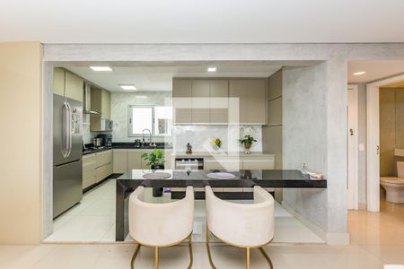 Apartamento à venda com 142m², 4 quartos e 3 vagasCozinha 