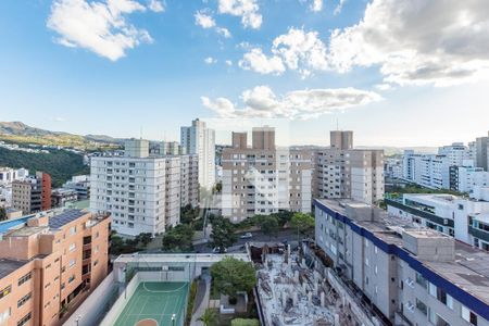 Apartamento à venda com 142m², 4 quartos e 3 vagasVista Sala