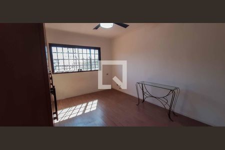 Quart de casa para alugar com 3 quartos, 130m² em Vila Yara, Osasco