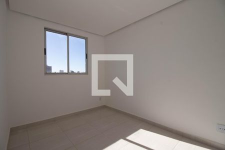 Quarto 1 de apartamento para alugar com 2 quartos, 52m² em Conjunto 4, Brasília