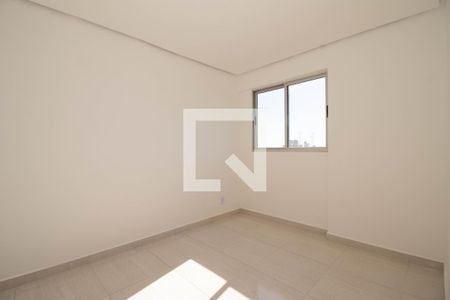 Quarto 2 de apartamento para alugar com 2 quartos, 52m² em Conjunto 4, Brasília