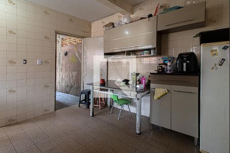 Casa à venda com 100m², 4 quartos e 1 vagacozinha_4