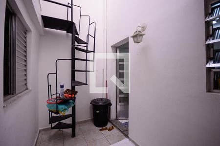 Casa à venda com 101m², 2 quartos e 1 vagaÁrea de Serviço 