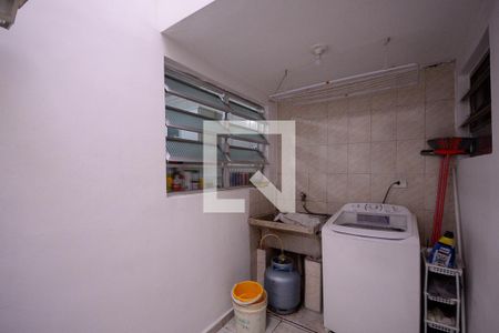 Casa à venda com 101m², 2 quartos e 1 vagaÁrea de Serviço 