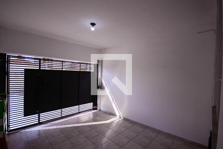 Casa à venda com 101m², 2 quartos e 1 vagaGaragem 