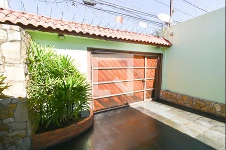 Casa para alugar com 163m², 2 quartos e 1 vaga Casa para alugar com 163m², 2 quartos e 1 vagaGaragem