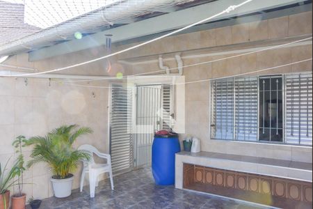 Casa à venda com 200m², 2 quartos e 2 vagasQuintal
