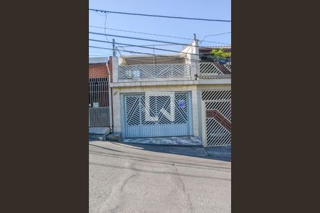 Casa à venda com 200m², 2 quartos e 2 vagasFachada