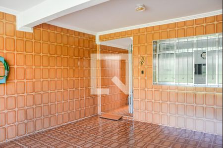 Casa à venda com 200m², 2 quartos e 2 vagasGaragem