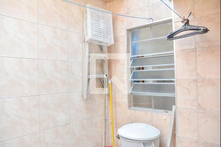 Casa à venda com 200m², 2 quartos e 2 vagasÁrea de Serviço 2