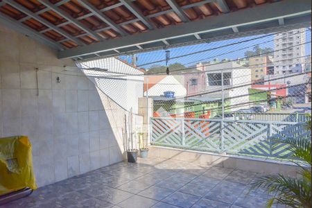 Casa à venda com 200m², 2 quartos e 2 vagasQuintal