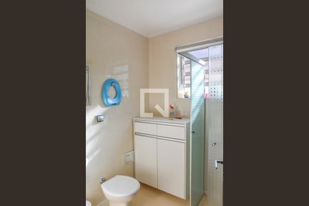 Casa à venda com 200m², 2 quartos e 2 vagasBanheiro